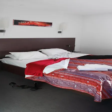 Res La Barbacane, Carcassonne, For 2 People Carcassonne